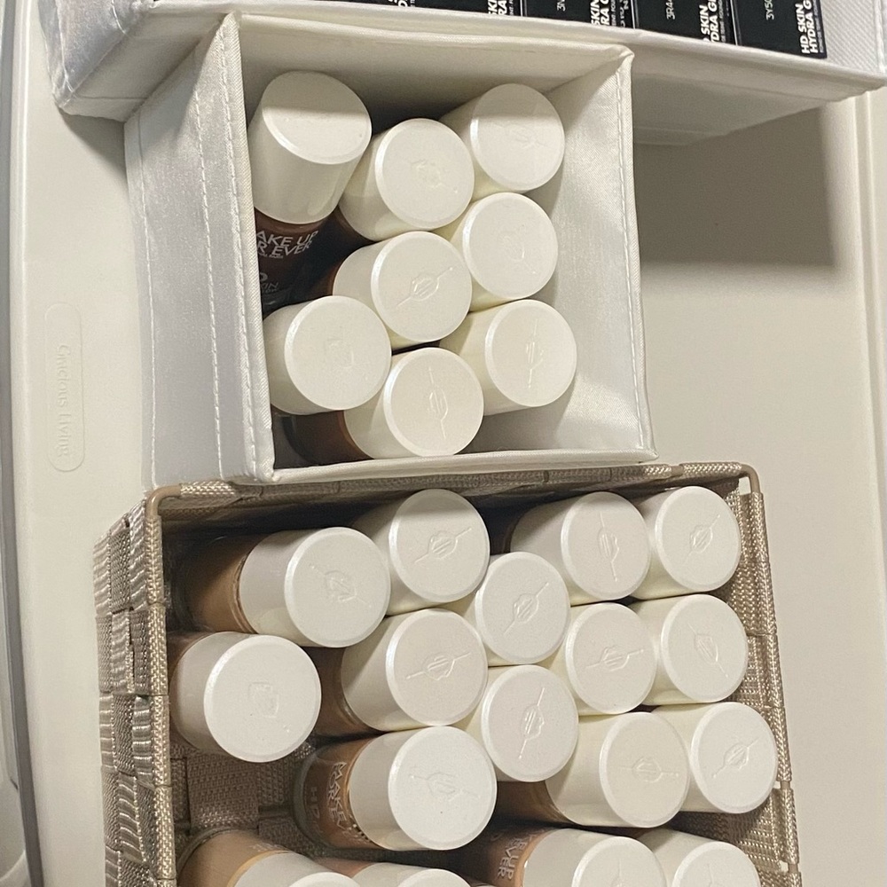 Makeup Forever HD Skin Lot of 48 - Various Shades
